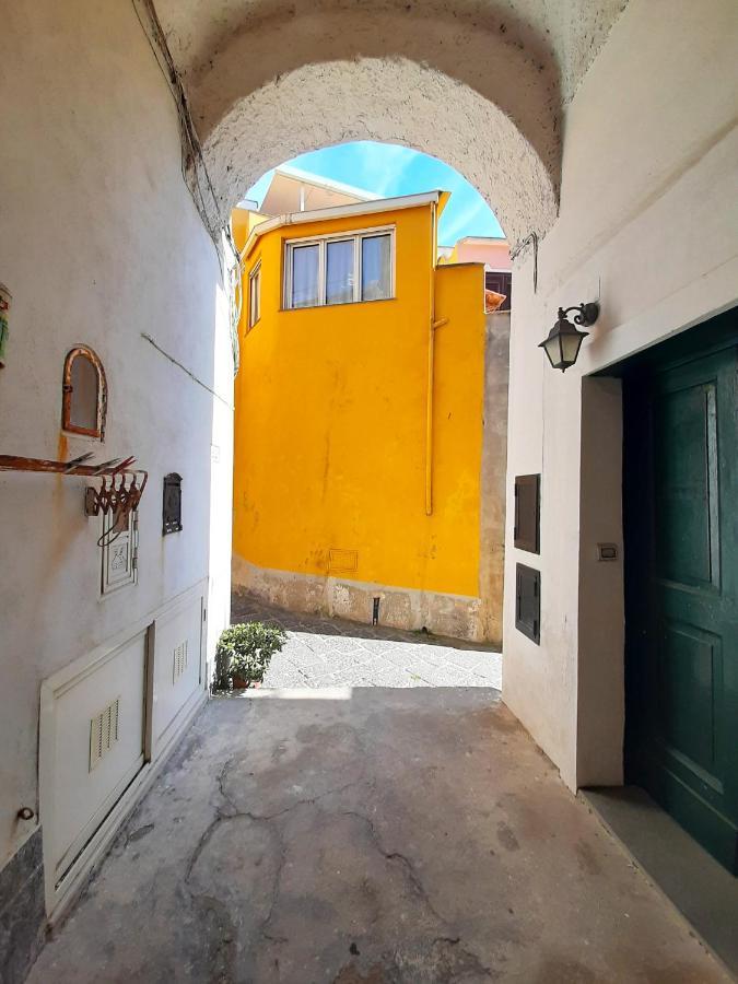 O' Suppigno - Historic House Apartment Procida Ngoại thất bức ảnh