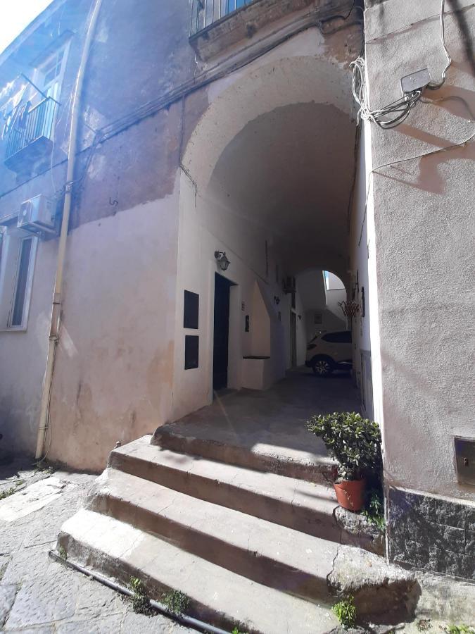 O' Suppigno - Historic House Apartment Procida Ngoại thất bức ảnh