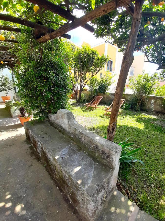 O' Suppigno - Historic House Apartment Procida Ngoại thất bức ảnh